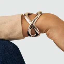 Manchette ICONIQUE -Bijouxe Legant Magasin 02420691 050 TU M2