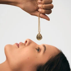 Pendentif VIERGE ZODIAQUE -Bijouxe Legant Magasin 02880108 157 TU M1