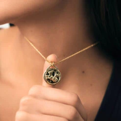Pendentif CAPRICORNE ZODIAQUE 8 Pendentif CAPRICORNE ZODIAQUE -Bijouxe Legant Magasin 02880112 157 TU M1